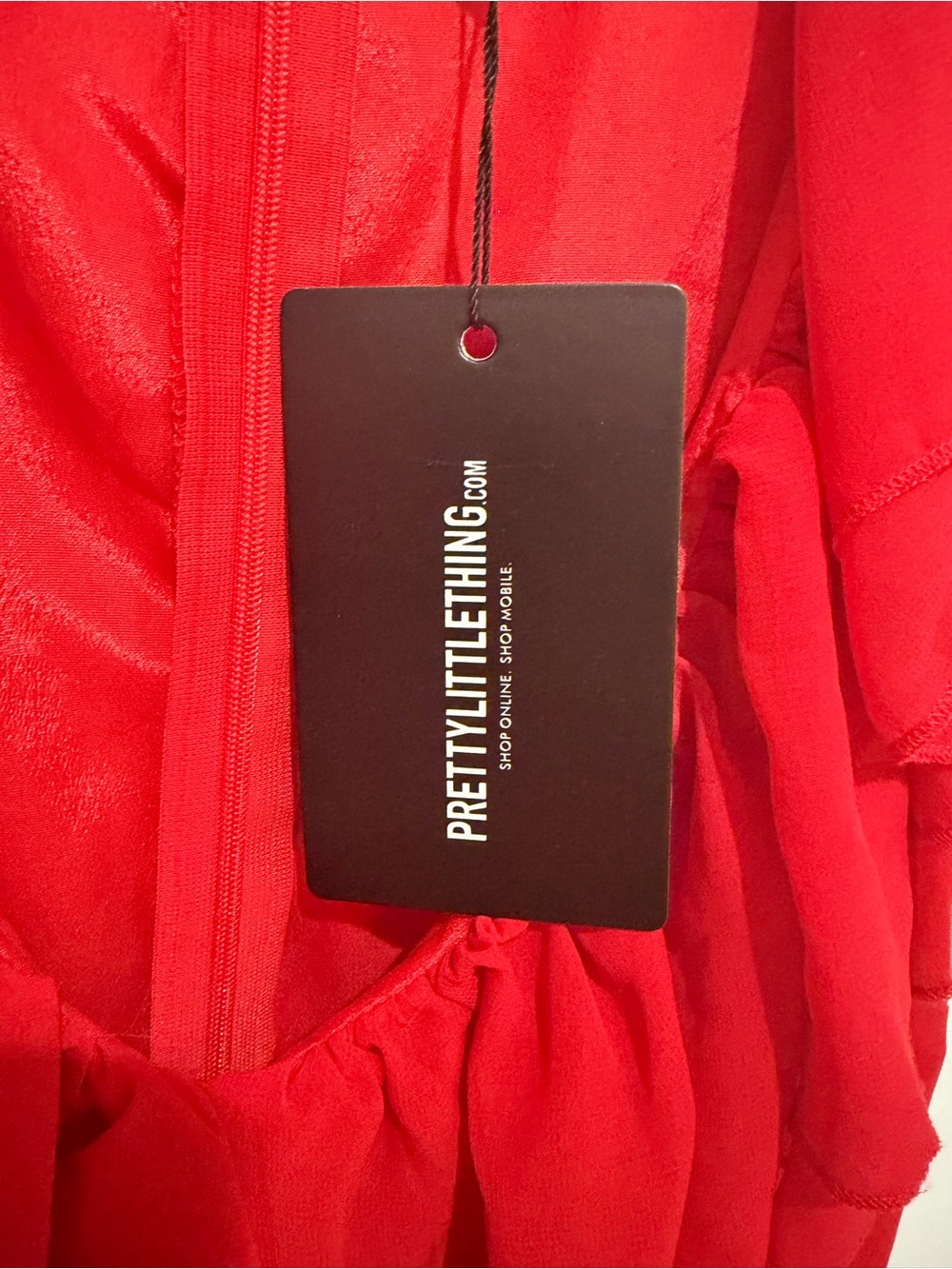 PrettyLittleThing Red Ruffle V-Neck Cami - Picture 3 of 4
